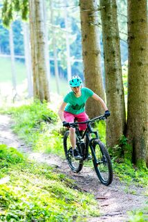 MTB_Singletrail_Lady