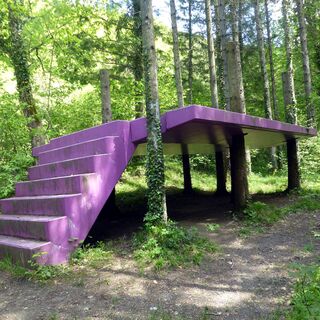 Die freischwebende Treppe der französischen Künstlerin Alix Delmas zeigt die Leichtigkeit, die Beton ausstrahlen kann.