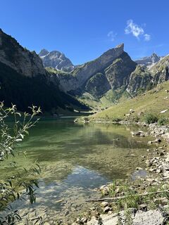 Fotografija s spletne strani Danya Schaller na poti