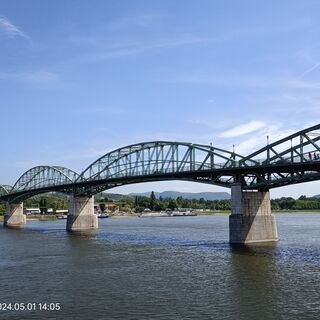 Elisabethbrücke zwischen Sturovo und Esztergom