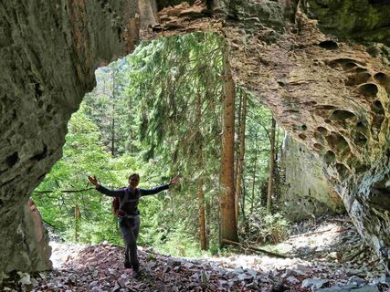 Höhle am Jägersteig_Naas bei Weiz_Oststeiermark