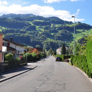 Durch Flums mit Blick auf den Flumserberg