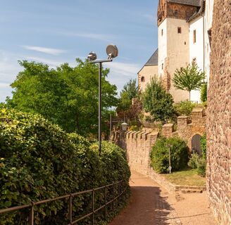 Burg Mildenstein - Gärten an der Burgmauer zum Schlossberg