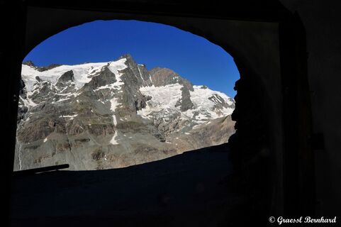Wie in einem Film taucht der Großglockner am Ende des Gamsgrubenwegs auf