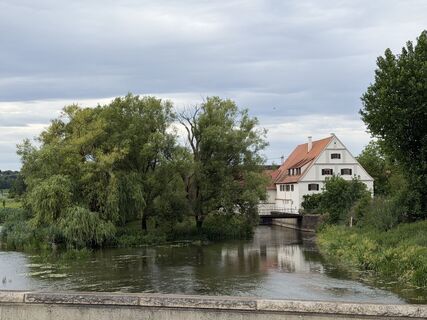 Fotografija s spletne strani Schaali na poti