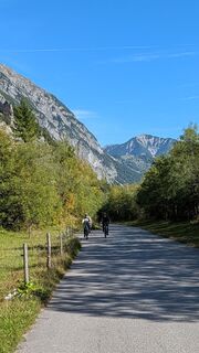 Fotografija s spletne strani twuest na poti