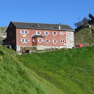 Wormser Hütte im Sommer