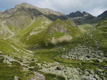 Photo de Christiane Tillian le long du parcours