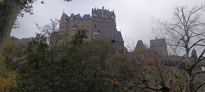 Zdjęcie z Edit Szoboszlay wzdłuż trasy