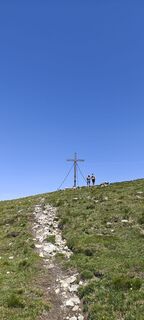 Fotografija s spletne strani Huba Csicsics na poti