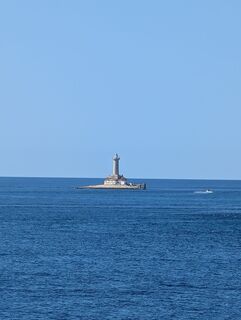 Fotografija s spletne strani F D na poti