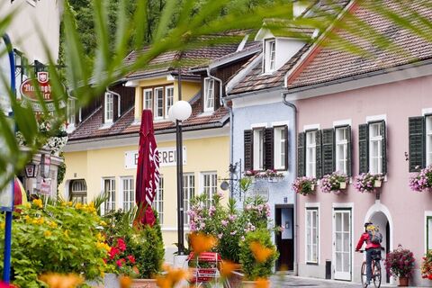 Rast in der historischen Stadt Frohnleiten