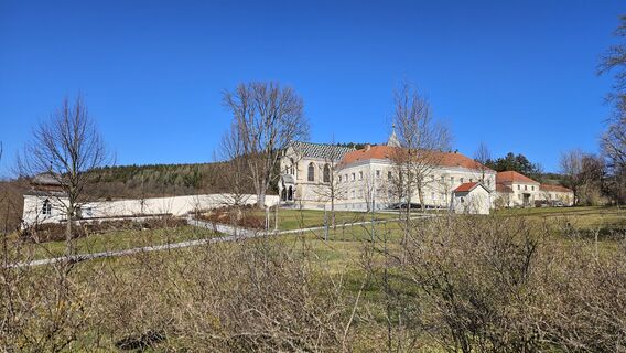 8.8 km Kloster Mayerling