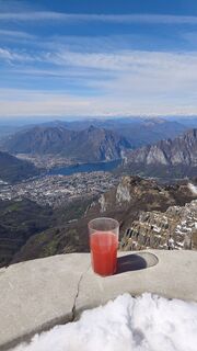 Fotografija s spletne strani Niccolò Ratti na poti