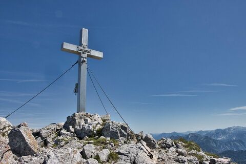 Lugauer Gipfelkreuz
