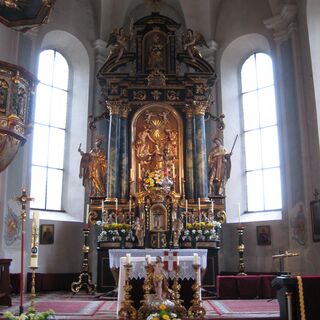 Hochaltar Pfarrkirche Saalbach