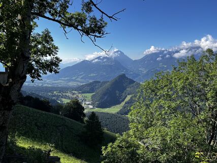 Fotografija s spletne strani Zellwegerroger na poti