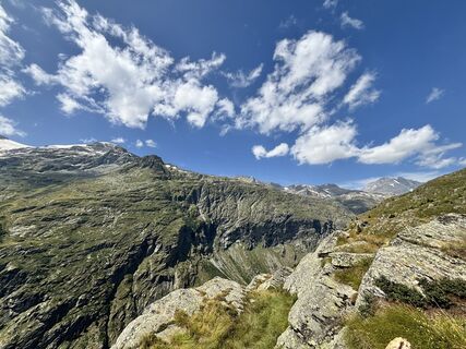 Fotografija s spletne strani Sébastien Bouilloux na poti