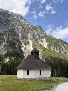 Fotografija s spletne strani Hans Peter Gröchenig na poti