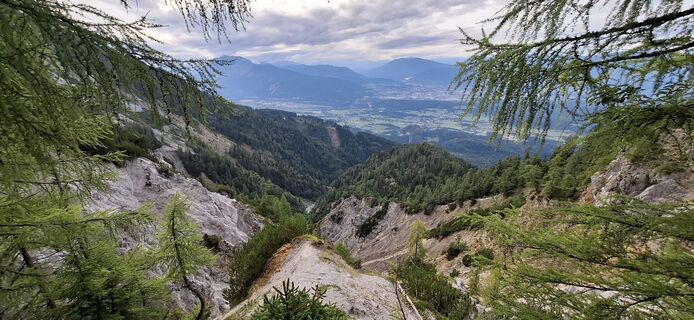 Zdjęcie z Daniel Böhm wzdłuż trasy