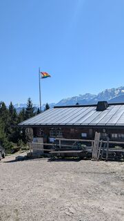 Fotografija s spletne strani Chriz Ludwig na poti