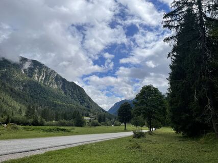 Fotografija s spletne strani Ralf Umminger na poti