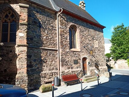 Fotografija s spletne strani Edit Szoboszlay na poti