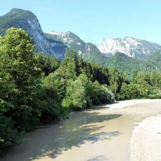 Nach der engen Klamm steht der Lammer wieder mehr Platz zur Verfügung.