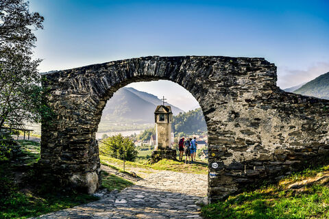 Rotes Tor in Spitz