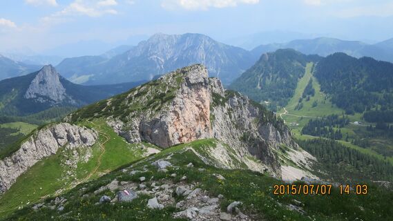 Blick von Gegenüber auf die Rote Wand