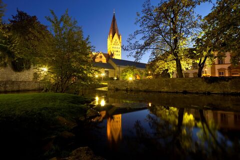 Blick auf Dom, Kaiserpfalz und Dielenpader