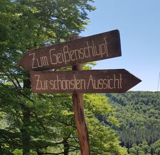 Wegweiser Geißenschlupf - Zur Schönen Aussicht
