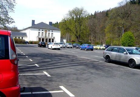 Parkplatz vor der Festhalle