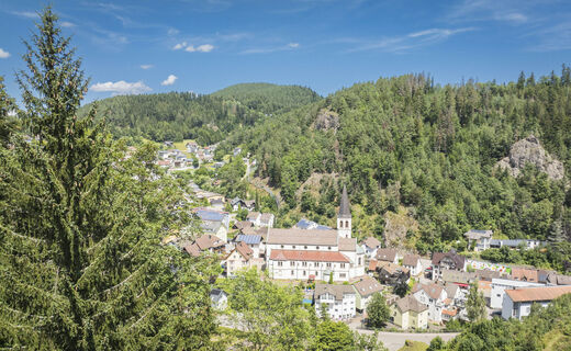Lauterbach Ansicht mit Kreuzfelsen