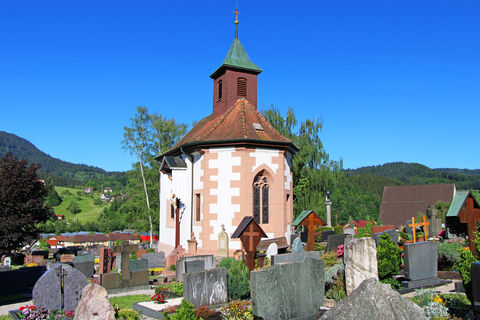 5. Friedhofskapelle St. Johann auf dem Hügel