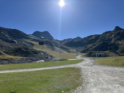 Fotografija s spletne strani SuperBasti na poti