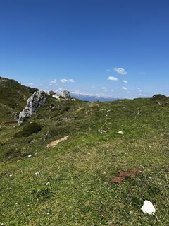 Фото с сайта Akšru Urška во время экскурсии