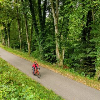 Kaum lässt man die Goldstadt Pforzheim hinter sich, schon erwartet den Radfahrer wieder viel Natur