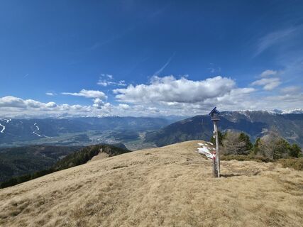 Fotografija s spletne strani Adi na poti