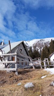 Fotografija s spletne strani Martina Ursic75 na poti