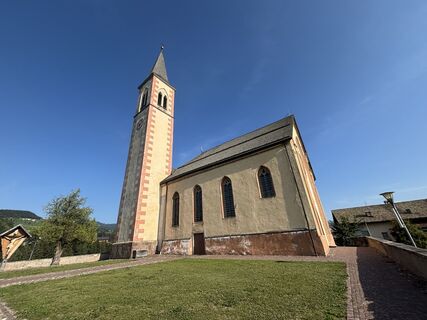 Fotografija s spletne strani Petra Egger na poti