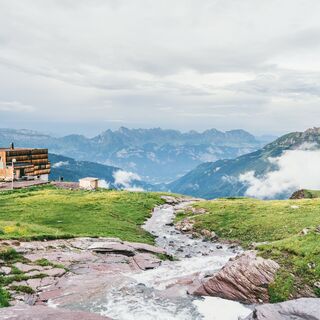 Spitzmeilenhütte auf 2087 m ü. M.