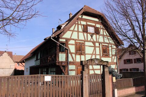 Haus mit Holzgalerie in Ebersheim