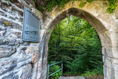 Toranlage der Burgruine