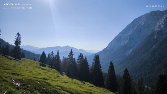Fotografija s spletne strani Karl-Heinz na poti