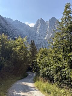 Fotografija s spletne strani Hans Peter Gröchenig na poti