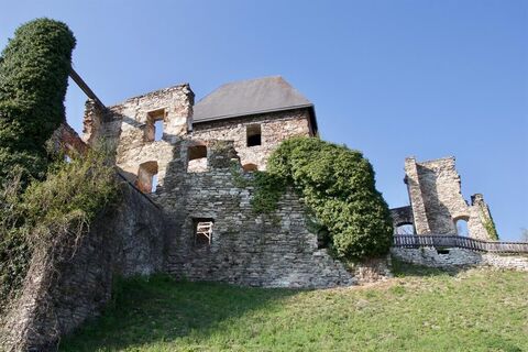 Burgruine Ligist_Außenansicht 1