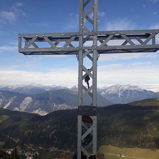 Kreuz Zwölferköpfl