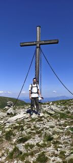 Fotografija s spletne strani Huba Csicsics na poti