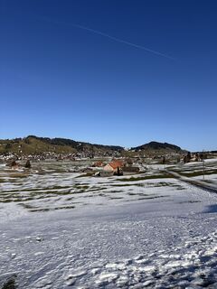 Fotografija s spletne strani Cyrill Bischof na poti